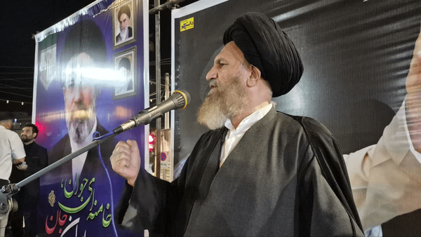 مقاومت مردم، ایران را در جهان سربلند نگه داشته است